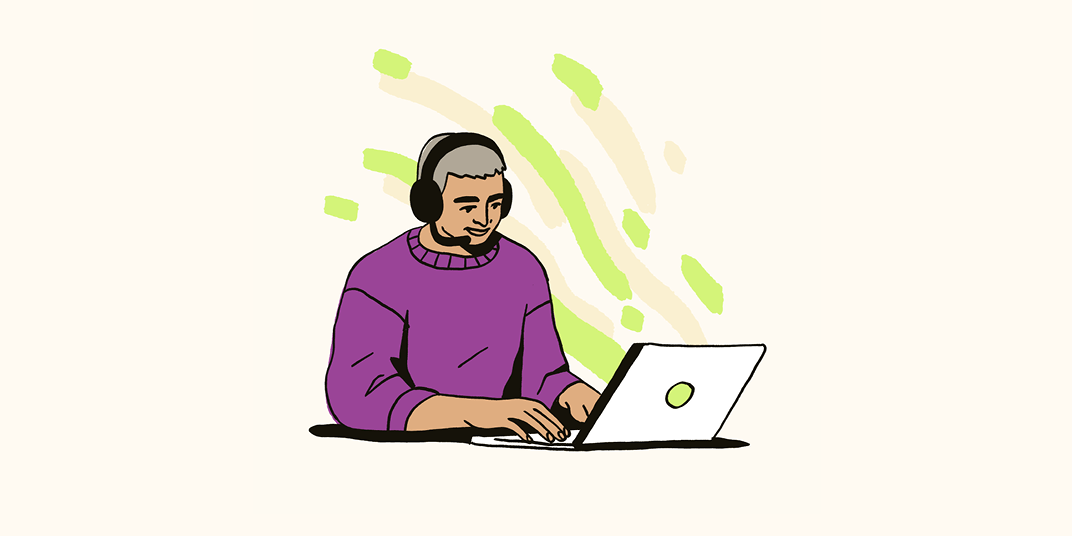 A support agent in a purple sweater uses a laptop to develop a complaint management process.